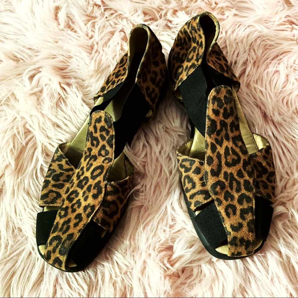 Vintage Leopard Elastic Sandals 🐆